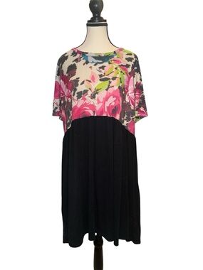 Women’s Short Sleeved Floral Pleated Dress XXL Crazy Train